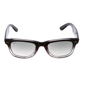 ⛔️SOLD⛔️Ray Ban Wayfarer Gradient Sunglasses